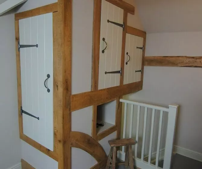 Courtyard Cottages Lymington