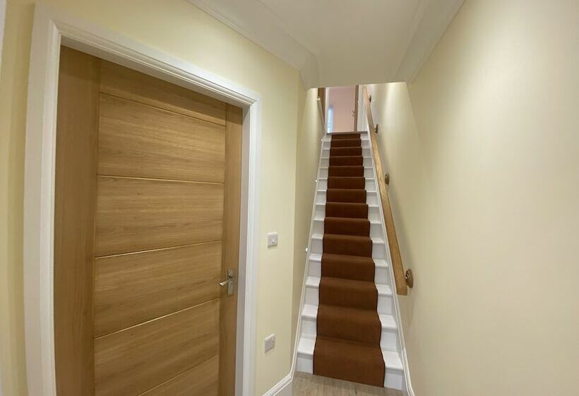 Пансион Lotties Lott