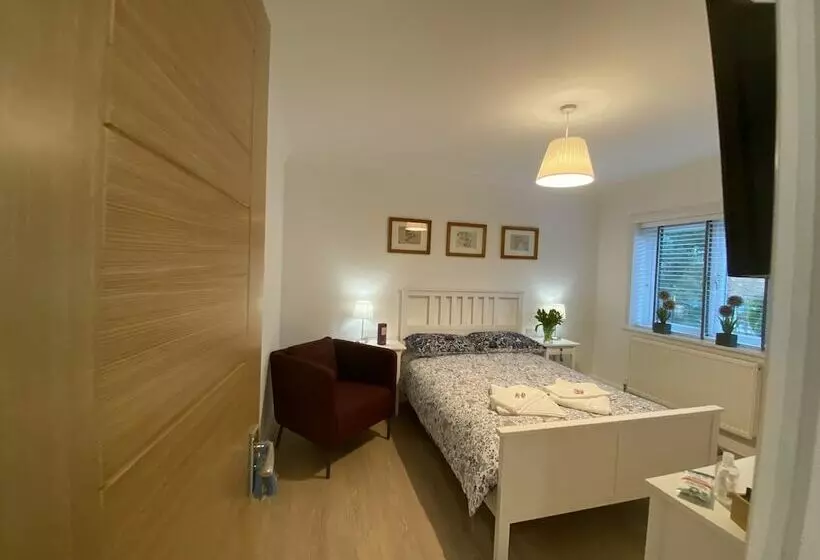 Majatalo Lotties Lott