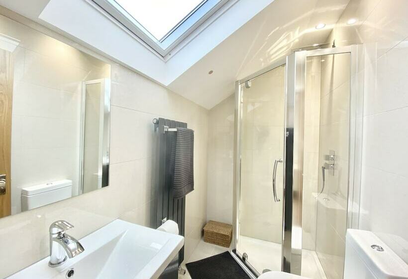 Пансион Lotties Lott