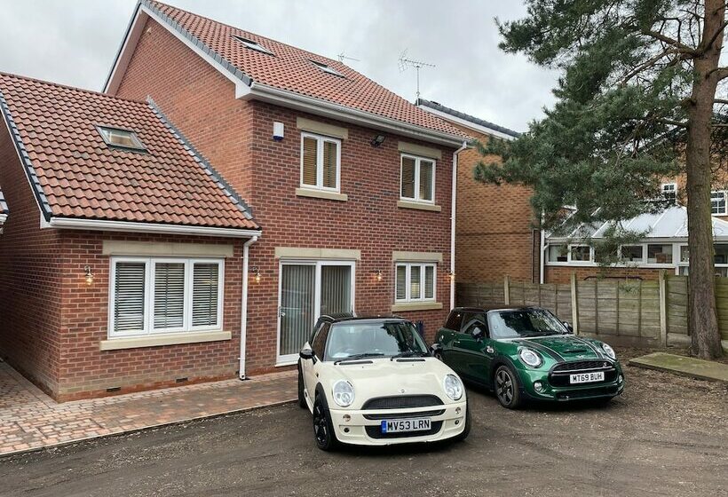 Пансион Lotties Lott