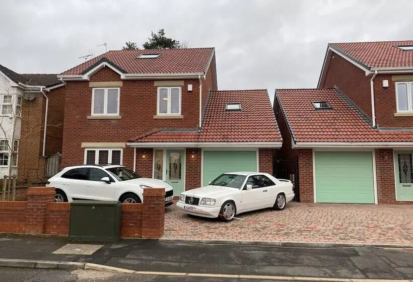 Majatalo Lotties Lott