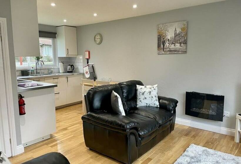 Cornish Holiday  91 Hengar Manor