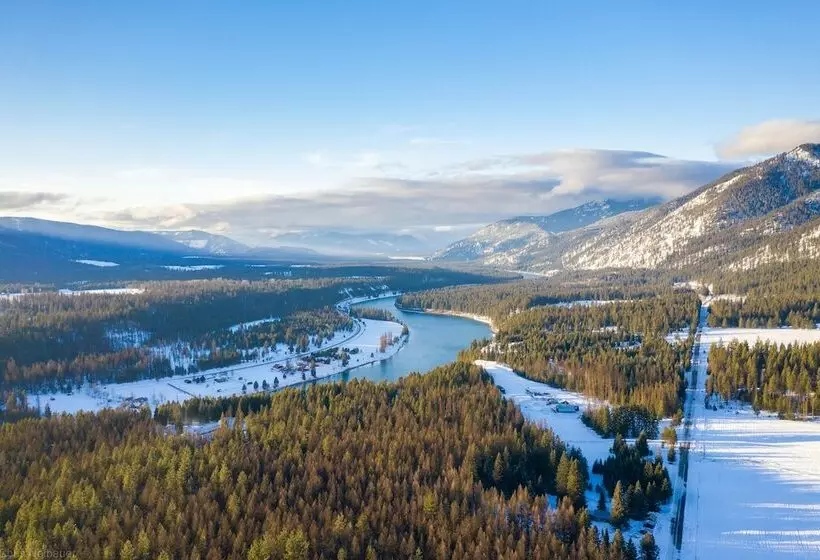 Hotelli Bear Creek Resort   Campsite