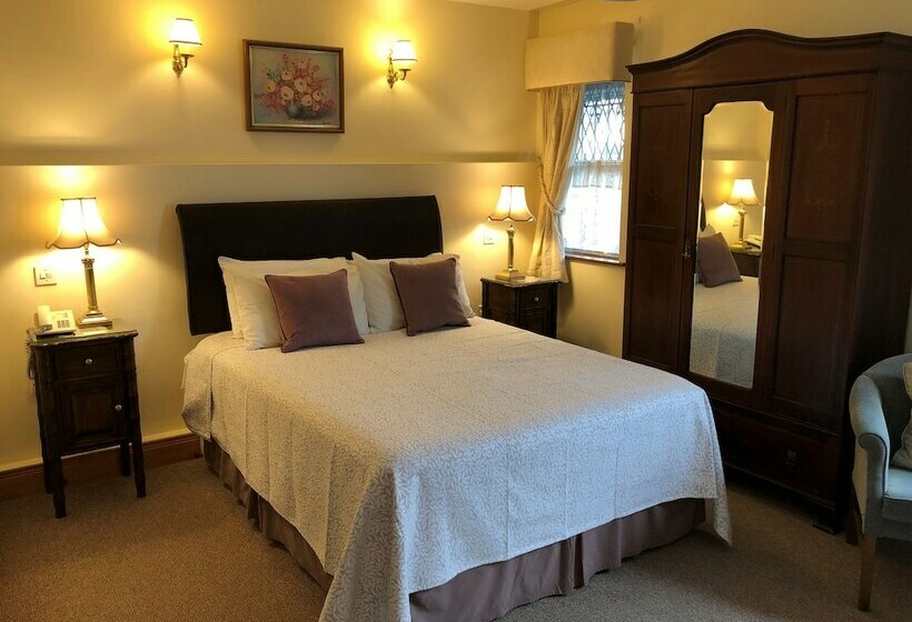 Pensjonat The Courtyard Guesthouse B&b