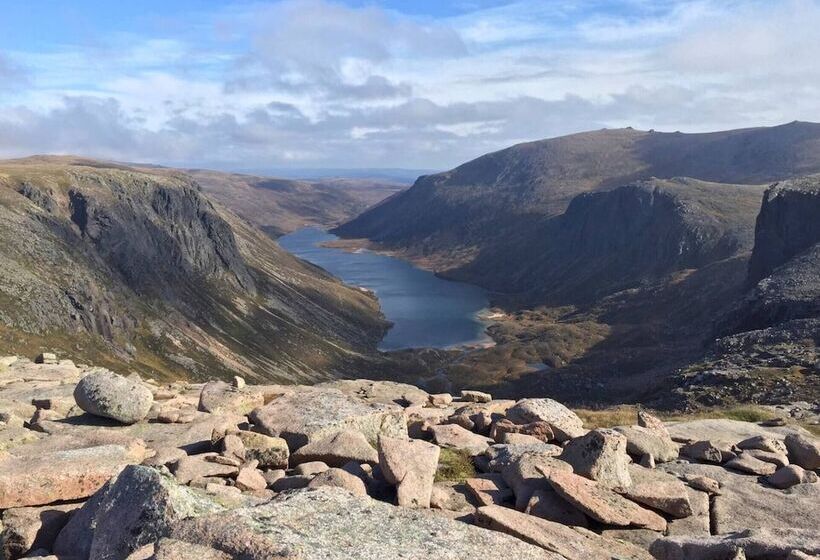 Stunning 3 Bed Cottage In The Village Of Tomintoul