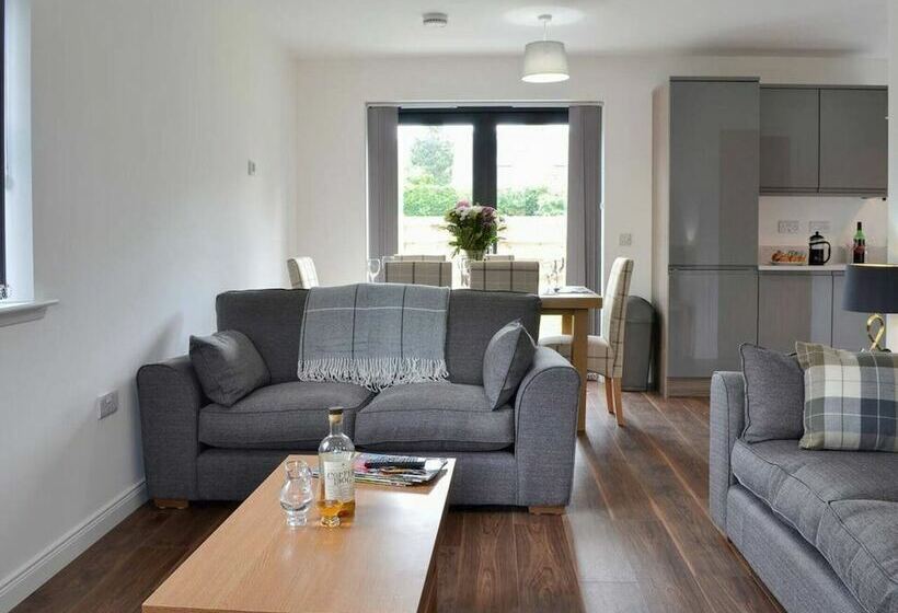 Stunning 3 Bed Cottage In The Village Of Tomintoul