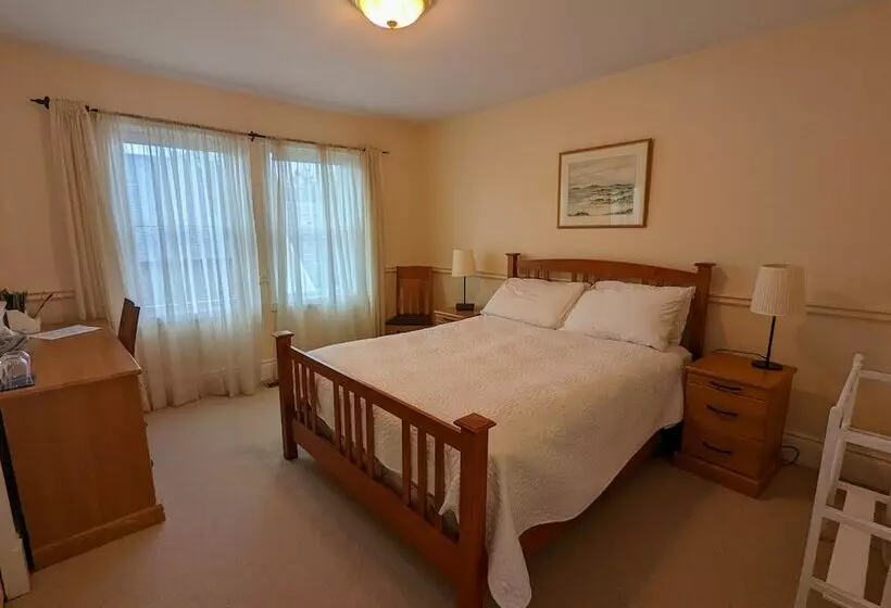 Dicksons Family Suite B&b