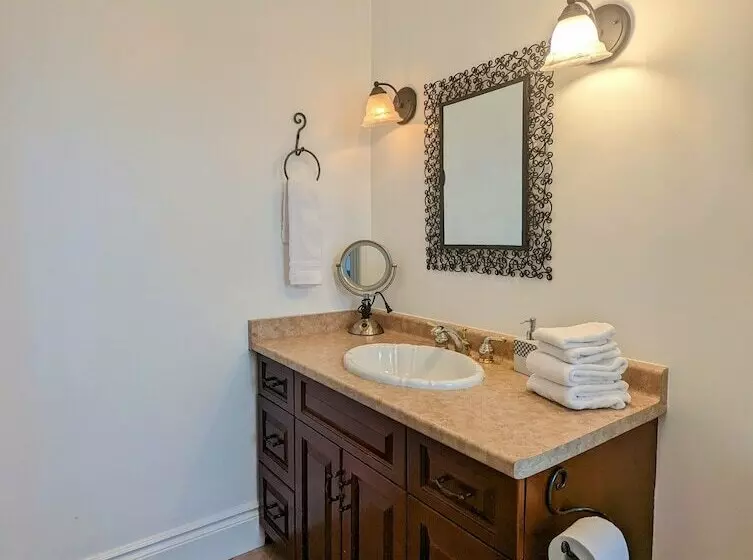 Dicksons Family Suite B&b