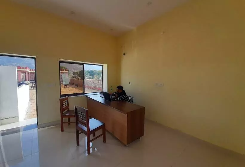 ホテル Pushkar Retreat Resort The Nature And Mountain View Resort ,pushkar