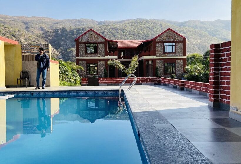ホテル Pushkar Retreat Resort The Nature And Mountain View Resort ,pushkar