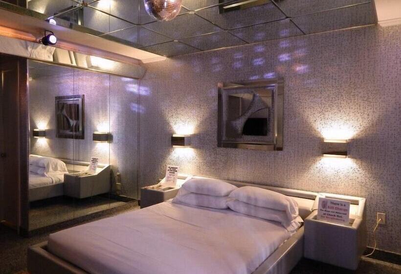 汽车旅馆 Commack Inn