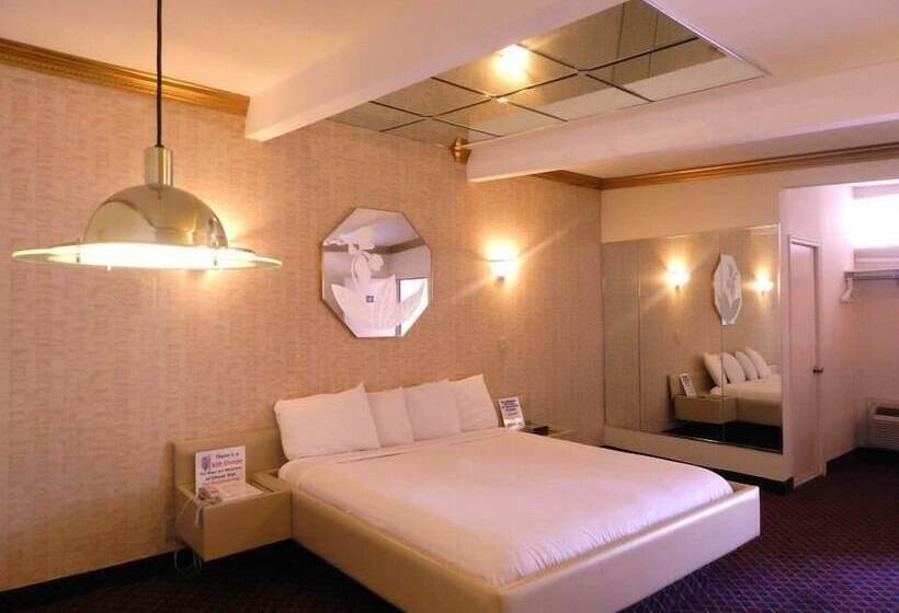 汽车旅馆 Commack Inn