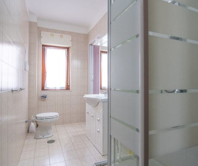 Qu4ttro I B&b A Casa Di Amici