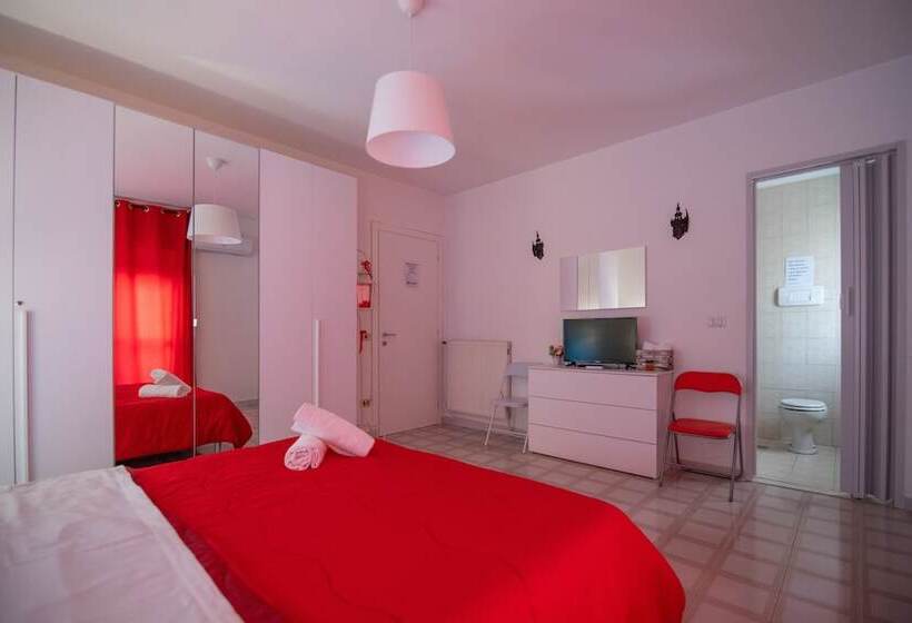 Qu4ttro I B&b A Casa Di Amici