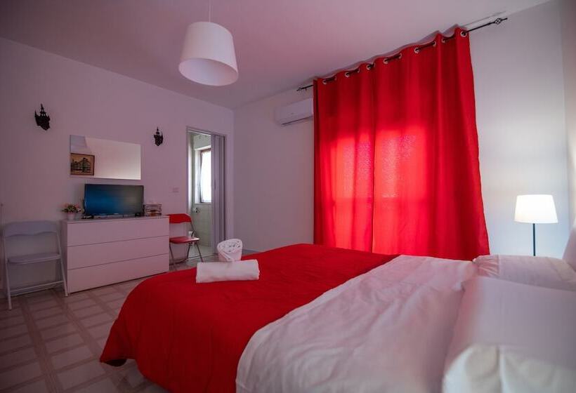 Qu4ttro I B&b A Casa Di Amici