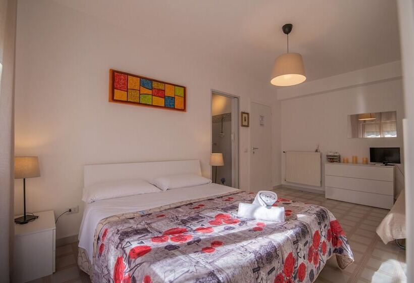 Qu4ttro I B&b A Casa Di Amici