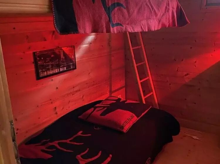 Aamiaismajoitus (B&B) Chalet De Mado