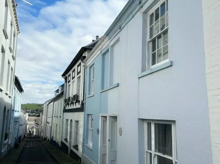 Captains Cottage