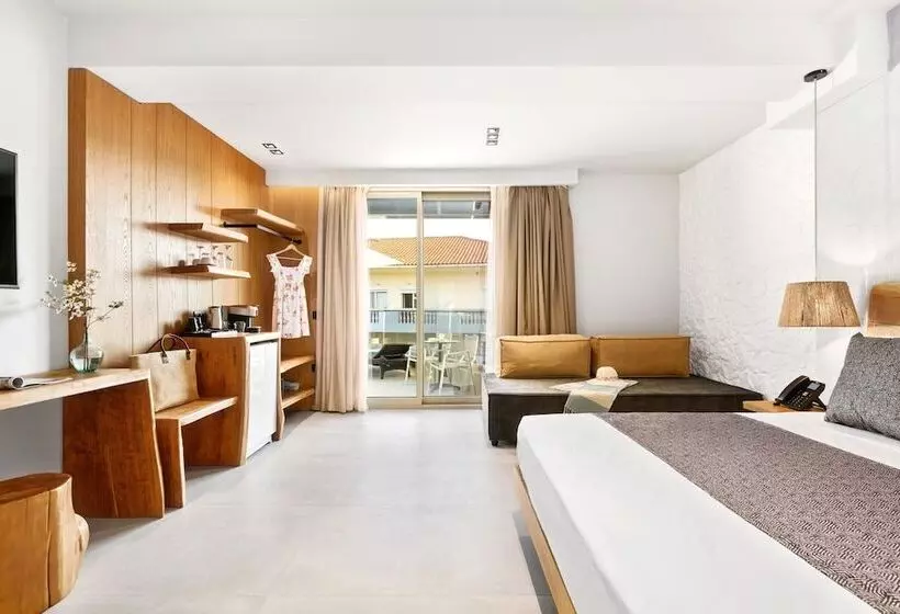 ホテル Emily S Luxury Suites