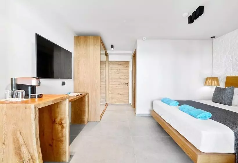 ホテル Emily S Luxury Suites