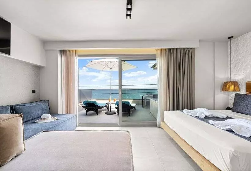 ホテル Emily S Luxury Suites