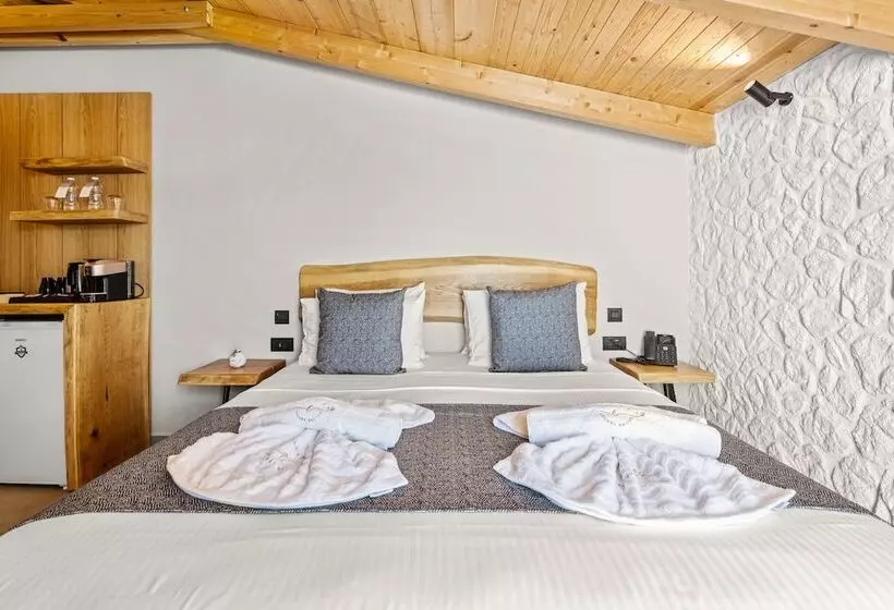 ホテル Emily S Luxury Suites