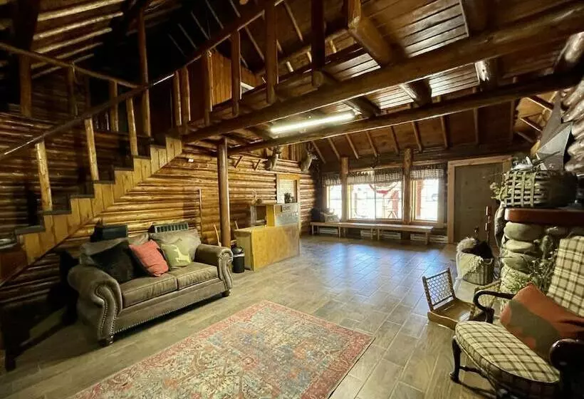 ホテル Island Park Lodge