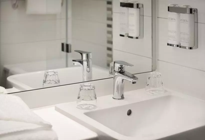 Leonardo Hotel Manchester Piccadilly