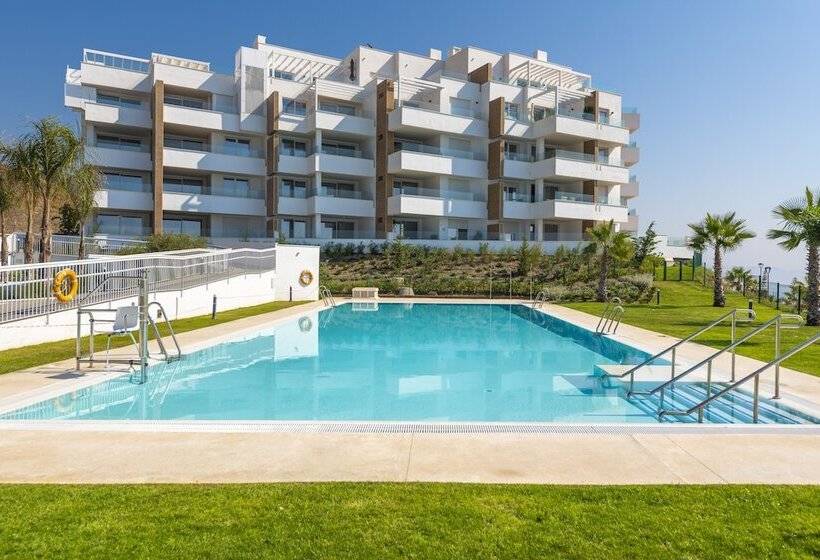 Отель Olée Torrox Costa Holiday Rentals by Fuerte Group