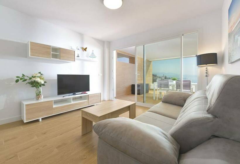 Отель Olée Torrox Costa Holiday Rentals by Fuerte Group