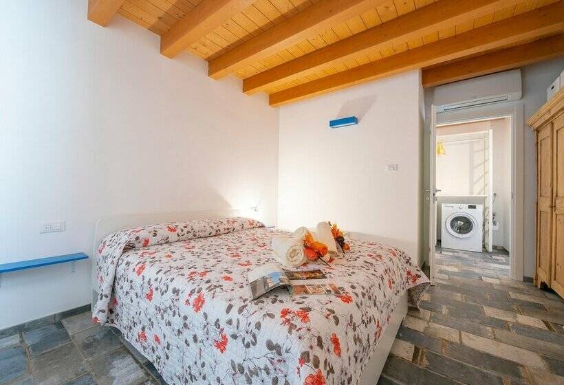 بنسيون Appartamenti La Corte   Blu