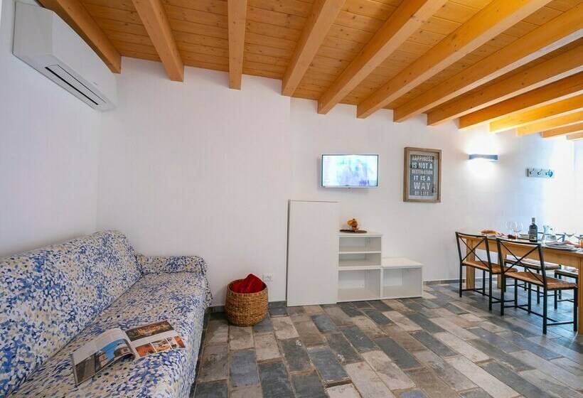 بنسيون Appartamenti La Corte   Blu