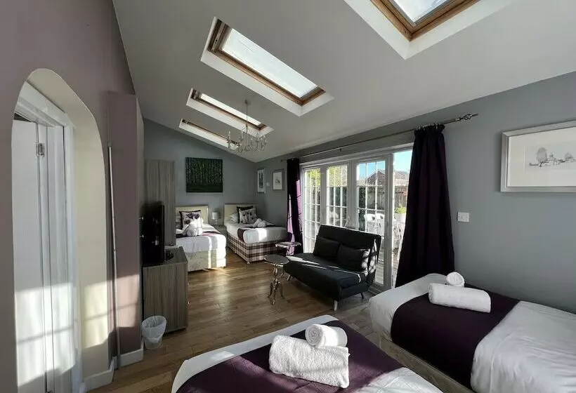 Majatalo Lancaster Close Serviced Accommodation