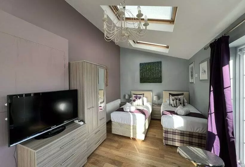 Majatalo Lancaster Close Serviced Accommodation