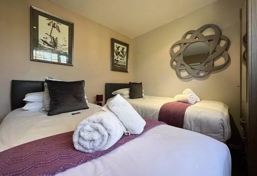 Majatalo Lancaster Close Serviced Accommodation