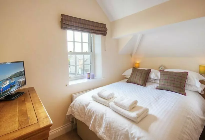 Police House Cottages