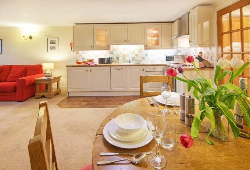 Police House Cottages