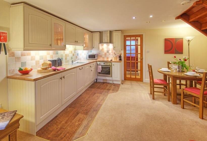 Police House Cottages