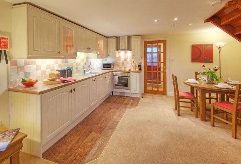 Police House Cottages