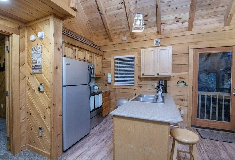 Squirrel S Leap By Eagles Ridge Resort