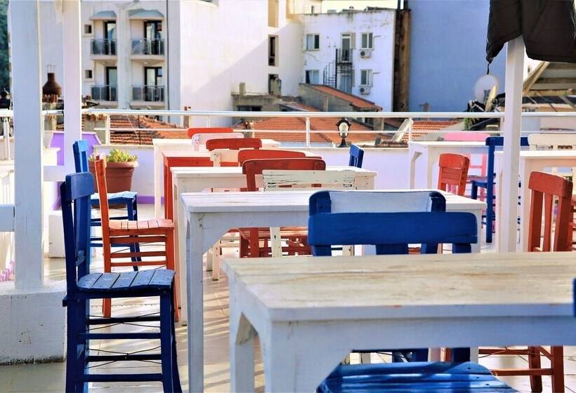 تختخواب و صبحانه Lavender Otel