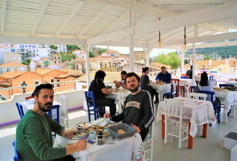 تختخواب و صبحانه Lavender Otel