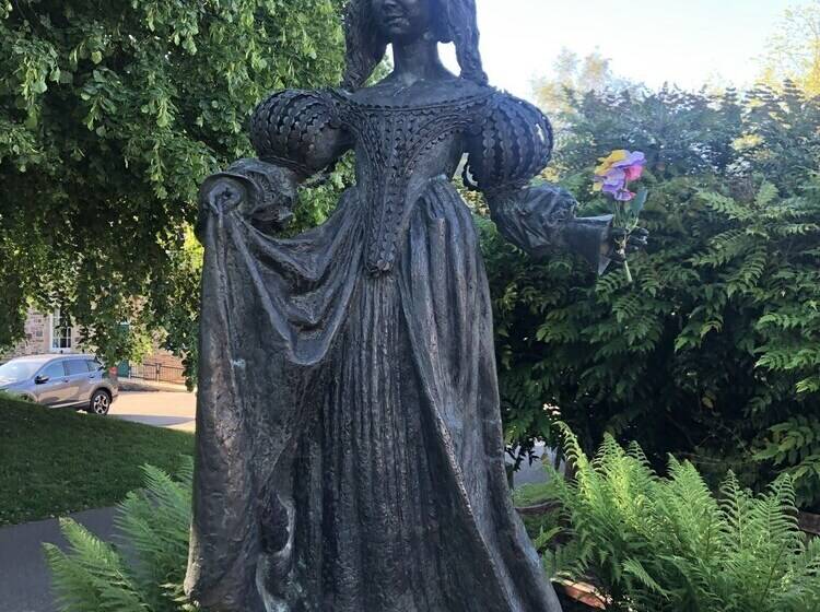 Enchanted Retreats At West Ford Devon