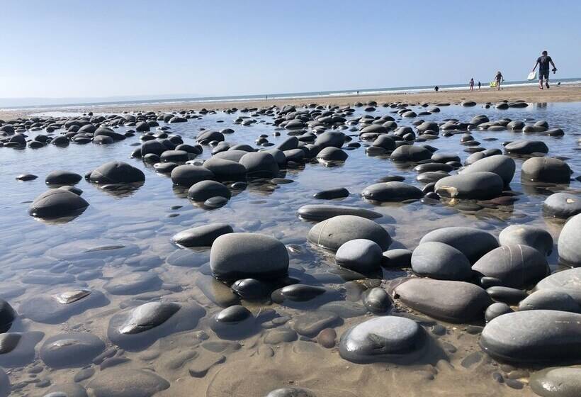 Enchanted Retreats At West Ford Devon