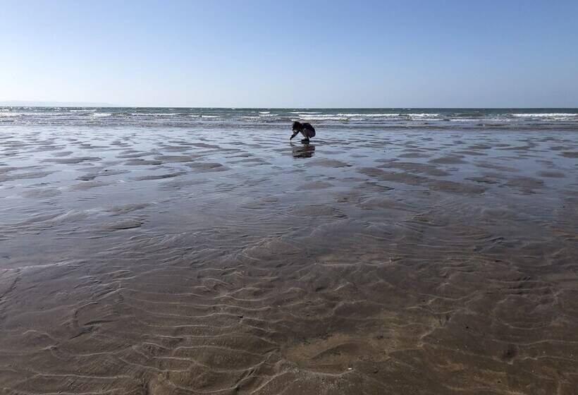 Enchanted Retreats At West Ford Devon