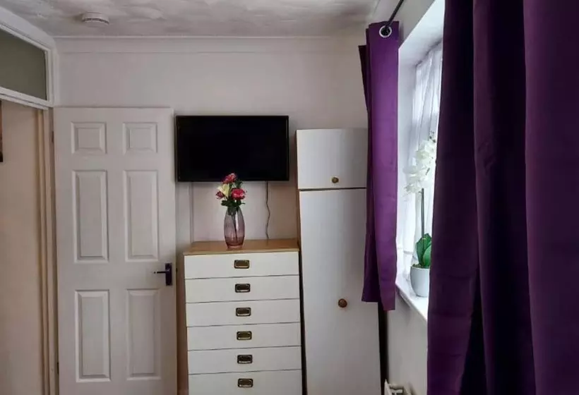 レジデンス Gilling Villa Remarkable 4 Bed House In Gillingham