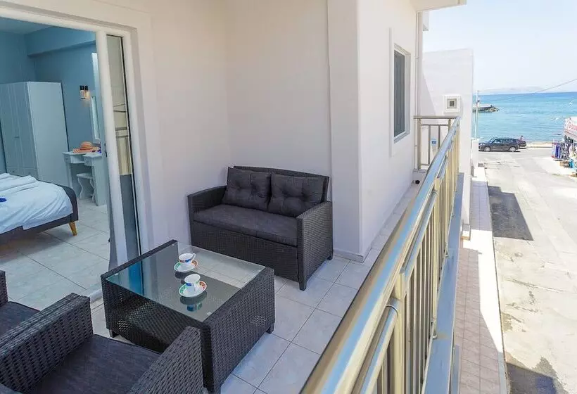 Sole Mare Seaside Apts