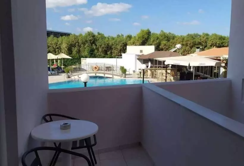 Sole Mare Seaside Apts