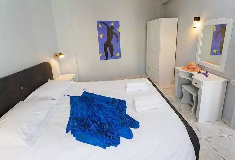 Sole Mare Seaside Apts